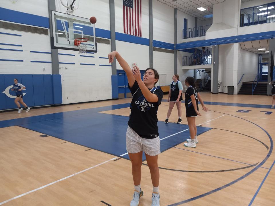 Carlsbad Cavegirls guard Korrine Bradford practices a foul shot on Dec. 29, 2023 at Carlsbad High School.