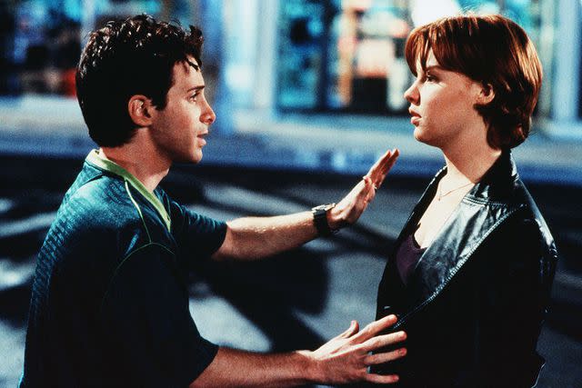 Darren Michaels/Columbia Tristar/Kobal/Shutterstock Seth Green and Lauren Ambrose in <em>Can't Hardly Wait</em> (1998)