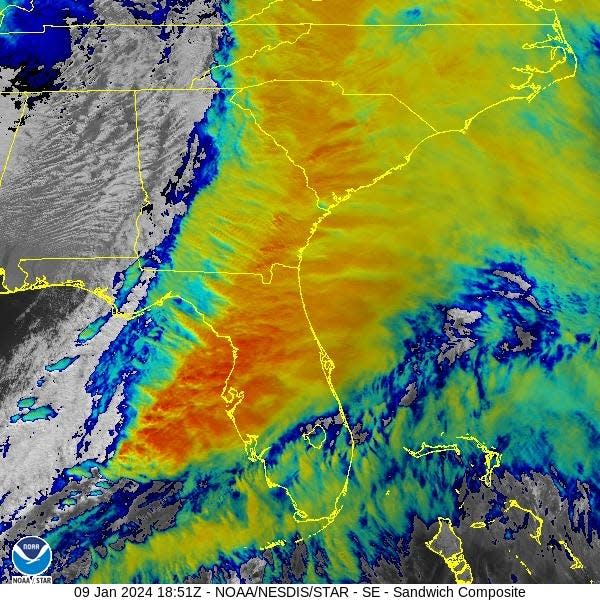 Radar shows stream of storms moving across Florida 2 p.m. Jan. 9, 2024.