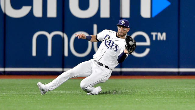 MLB free agency: Blue Jays to sign center fielder Kevin Kiermaier