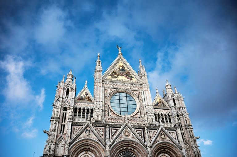 Il terremoto chiude temporaneamente il Duomo di Siena in Italia