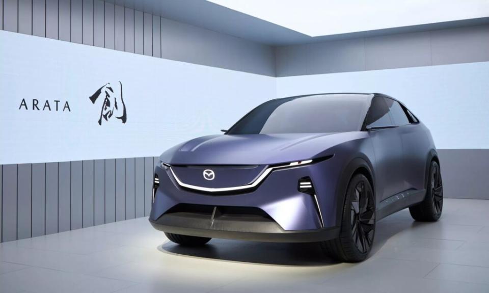 Arata概念車也在這次的北京車展亮相，這輛車預計將會發展成為EZ-60休旅車款。(圖片來源：Mazda)