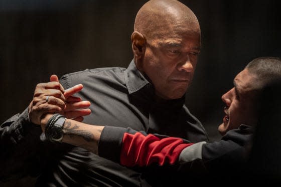 Robert McCall (Denzel Washington takes out Marco (Andrea Dodero) with a painful move in “The Equalizer 3.”