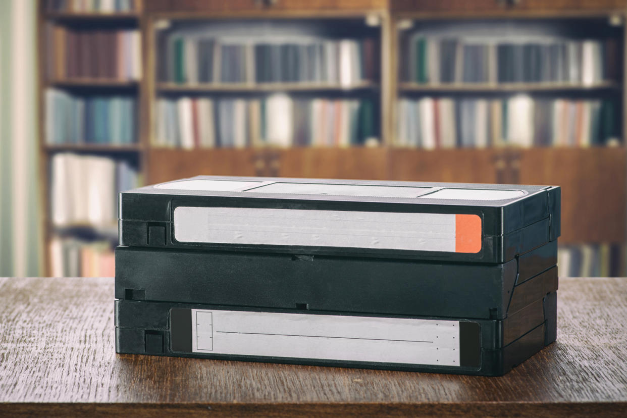 Der Inhalt einer alten VHS-Kassette sorgt derzeit für große Begeisterung auf Twitter. (Symbolbild: Getty Images)