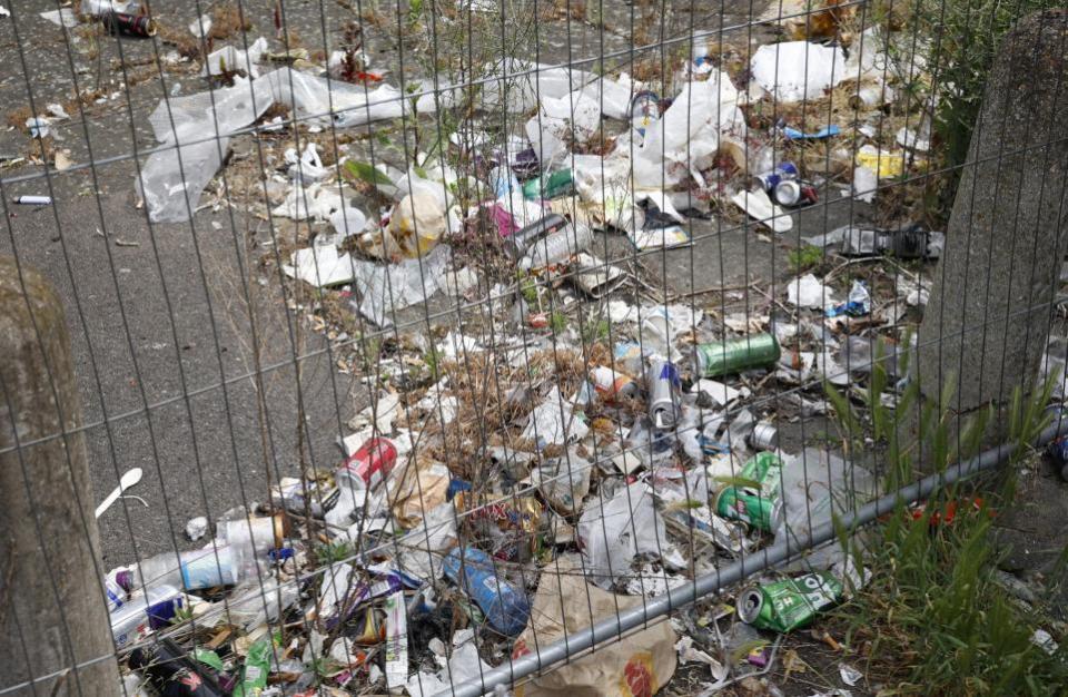 Ihr lokaler Wächter: Müll in der Altstadt von Croydon