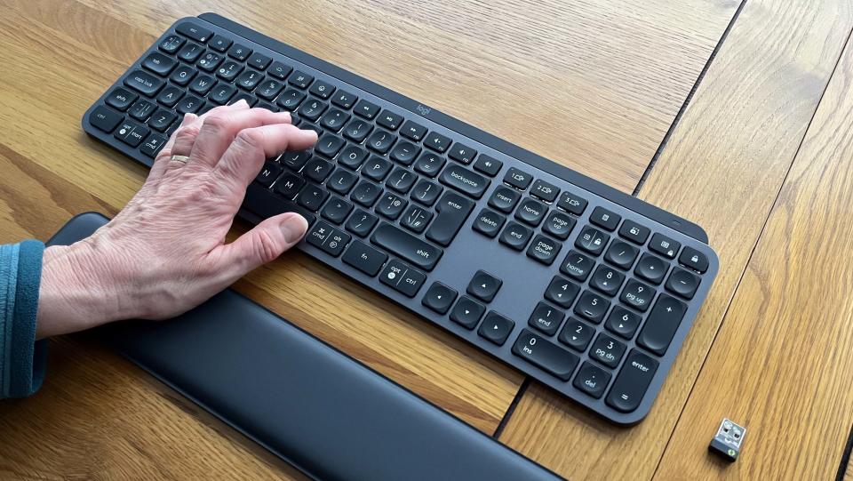 Typing on MX Keys S with MX Palm Rest