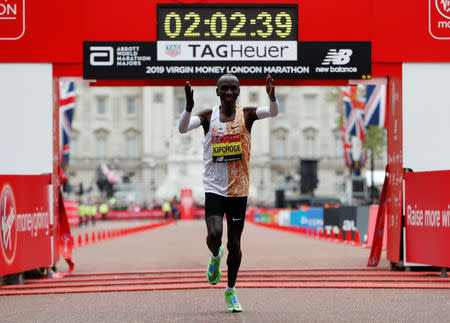 Athletics - London Marathon - London, Britain - April 28, 2019 Kenya's Eliud Kipchoge celebrates winning the men's elite race REUTERS/Paul Childs