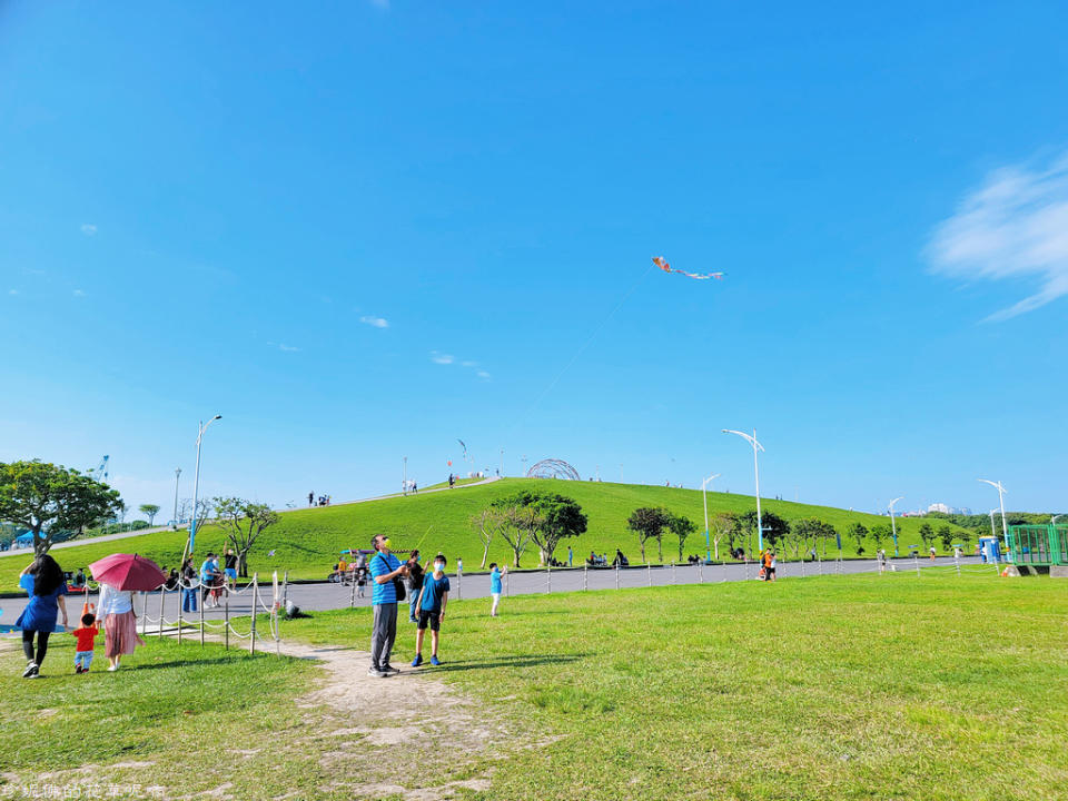 新北｜八里十三行文化公園 兒童遊戲場