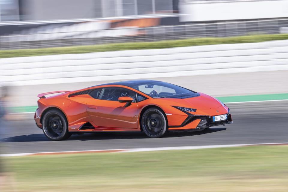 2023 Lamborghini Huracán Tecnica - Photos From Every Angle