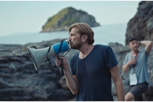 Το ελληνικό νησί της Εύβοιας, που φιλοξένησε τα γυρίσματα της ταινίας «Το Τρίγωνο της Θλίψης», έχει τεθεί στο επίκεντρο σε τοποθεσίες