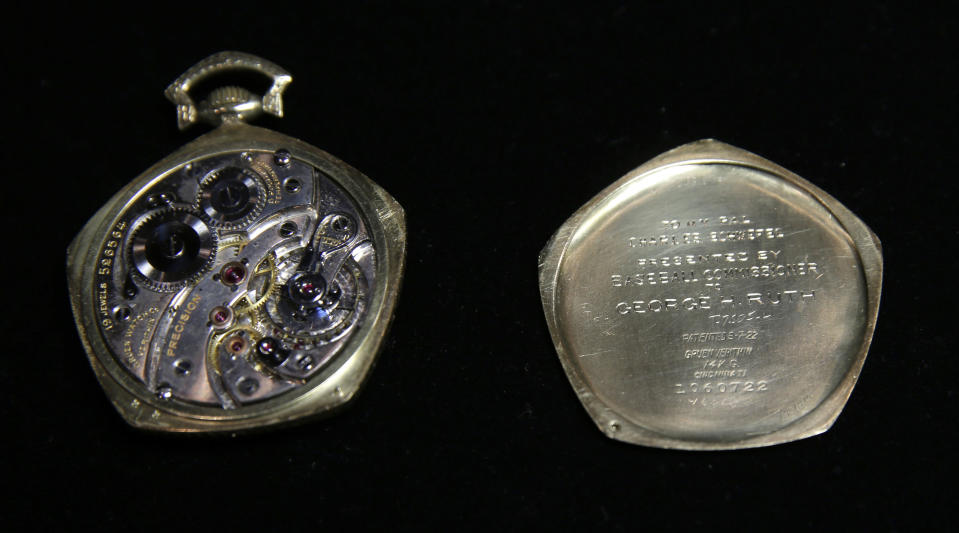 A the insides of a pocket watch that was given to Babe Ruth in 1923 is displayed at Heritage Auctions office in Dallas, Wednesday, Jan. 22, 2014. (AP Photo/LM Otero)