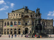 <p>Platz 9: Ähnlich sind die durchschnittlichen Zimmerpreise in Dresden. Hier zahlten die Gäste ebenfalls 83 Euro pro Nacht. Im zweiten Quartal 2016 waren die Kosten noch bei 80 Euro. (Bild-Copyright: ddp images) </p>