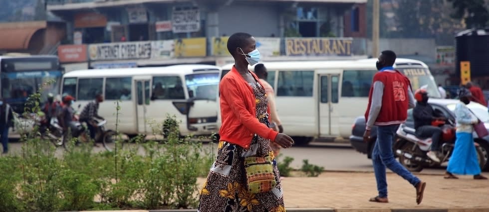Le Rwanda a entamé la troisième phase de sa campagne de vaccination contre le Covid-19, en l'ouvrant aux adultes de 18 ans et plus à Kigali, la capitale du pays.

