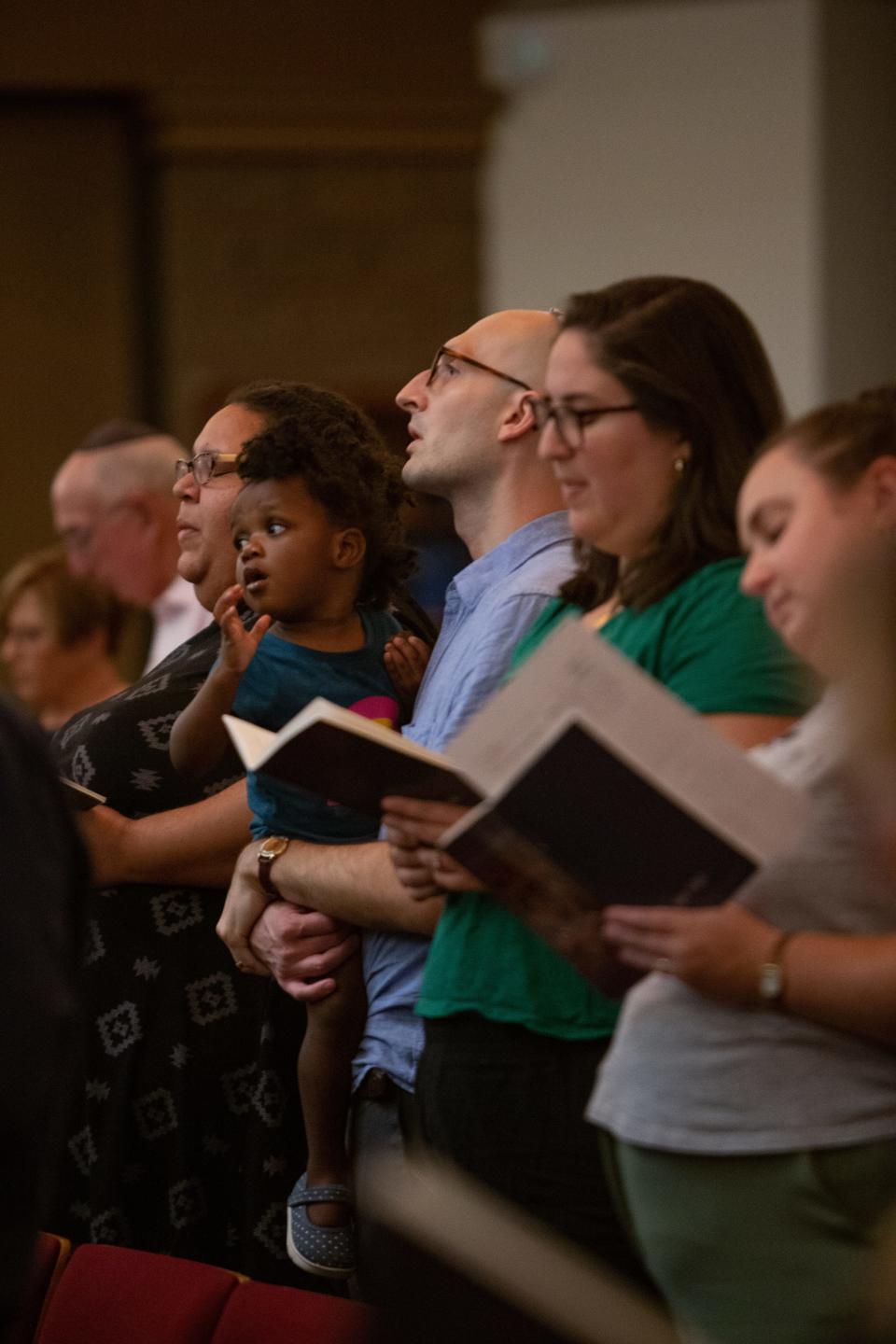 People sing prayers on  Shabbat Shuvah, the service between Rosh Hashanah and Yom Kippur, at Temple Chai in Phoenix on Sept. 30, 2022.