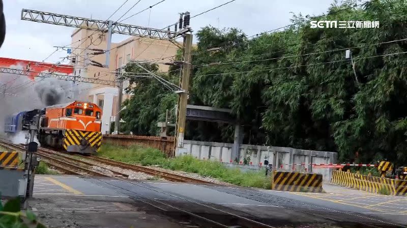 國王號蒸汽火車車頭在花蓮試開。