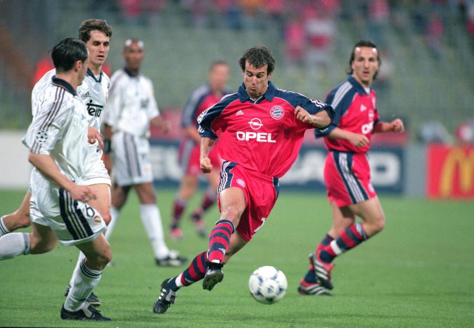 Im Bayern-Jahrbuch zur Saison 1994/1995 unter "Lebensmotto": "Hängt die Grünen, solange es noch Bäume gibt!" (Bild: Stu Forster)