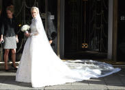 <p>El Valentino que lució la hermana de Paris Hilton el día de su boda, de hecho, está inspirado en el vestido de novia de Grace Kelly. ¿Su precio? 77.000 dólares. (Foto: Gtres). </p>