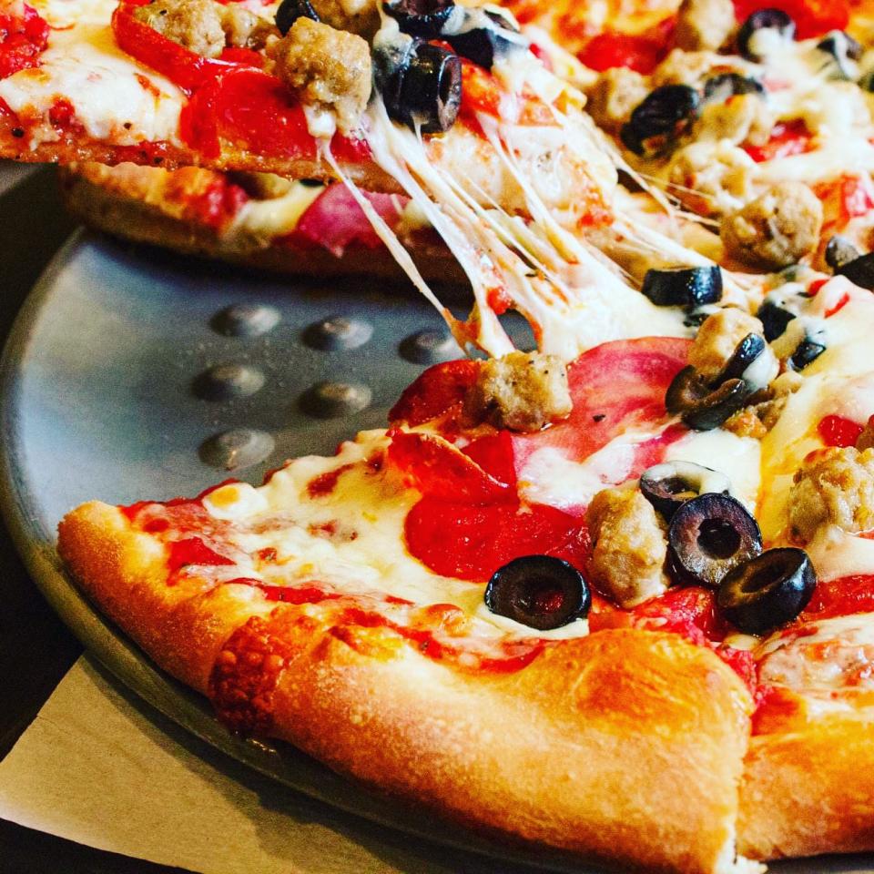 Grace on Main in Elk Horn specializes in hand-tossed pizza, pasta, sandwiches, salads and desserts.