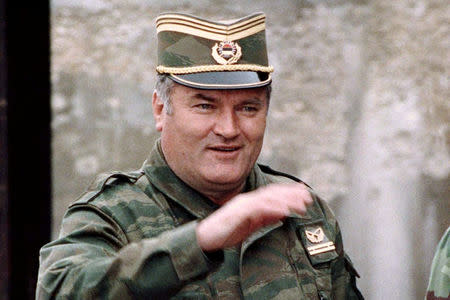 FILE PHOTO: Bosnian Serb wartime general Ratko Mladic in Belgrade, Serbia, May 1993. REUTERS/Petar Kujundzic/File Photo