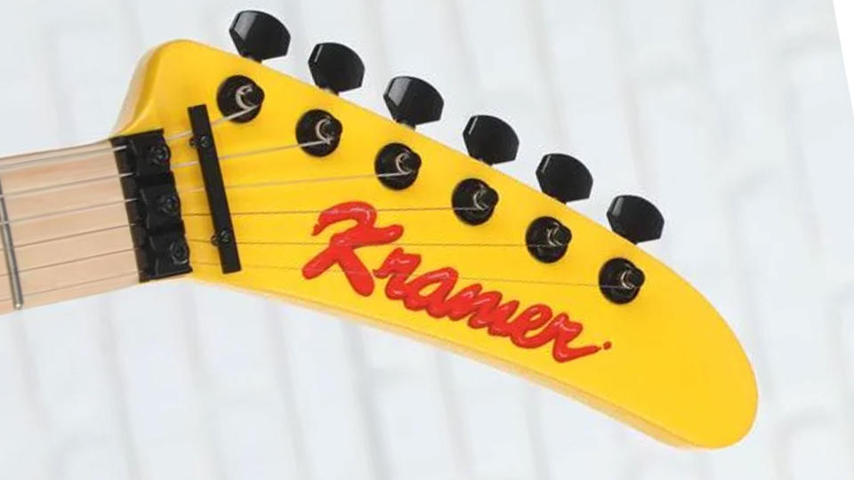 Kramer Hot Dogger ’84 headstock