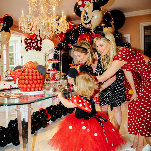 Confiar Extracto seguridad Nicky Hilton sorprende a su hija con una fiesta de cumpleaños inspirada en  Minnie Mouse