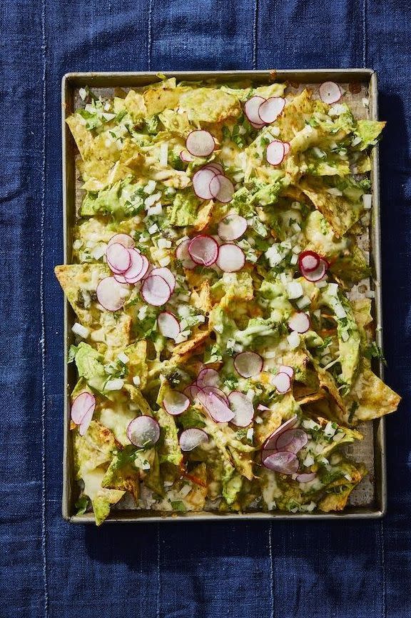 Chicken Suiza Nachos