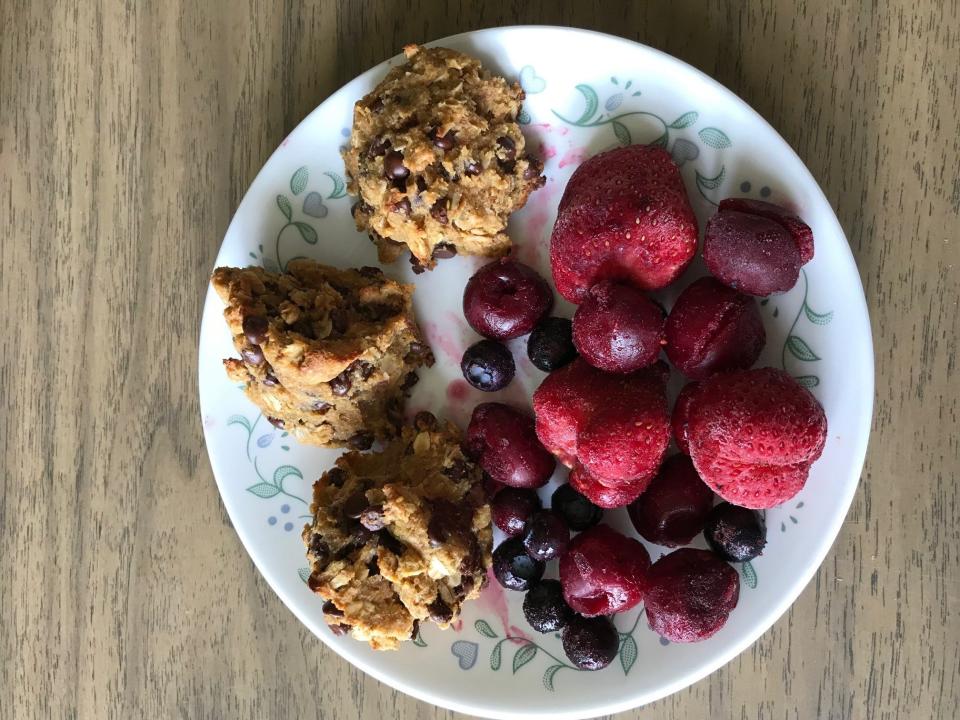 Some vegan flax cookies, perfect for a breakfast meal.