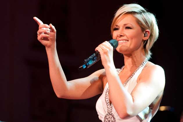 Schlagersängerin Helene Fischer moderiert die Echo-Preisverleihung (Bild: