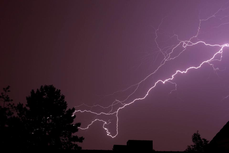 Lightning Strike Causes Flight Delays at London Stansted Airport