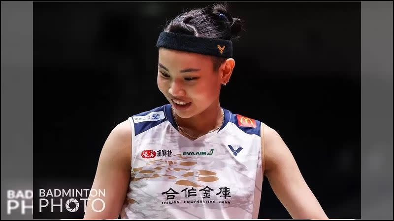 揮拍落空後，戴資穎忍不住笑了出來。（圖／Badminton Photo提供）