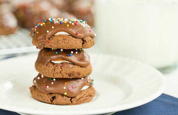 <strong>Get the&nbsp;<a href="http://www.browneyedbaker.com/2013/08/13/chocolate-marshmallow-cookies/" target="_blank" data-beacon-parsed="true">Chocolate Marshmallow Cookies recipe</a>&nbsp;from Brown Eyed Baker</strong>