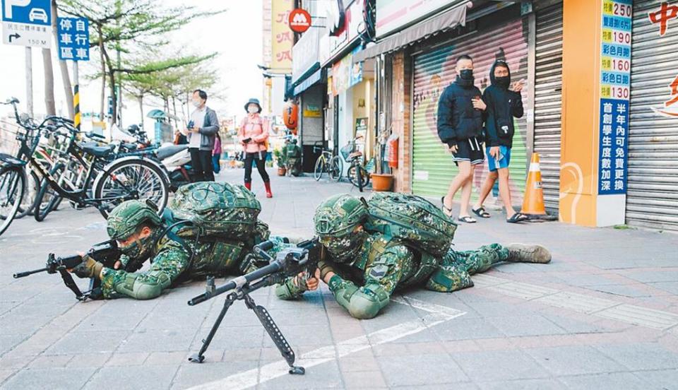 國防部在去年國防報告書中曾提及，國軍將推動城鎮戰，外界關注軍方如何強化全民國防韌性，從行政院施政報告中可看出一些端倪。（本報資料照片）