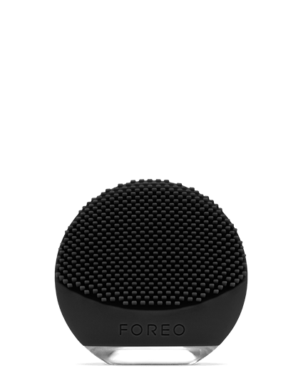 <p><strong>Foreo’s LUNA go</strong> is a mini cleansing tool that helps break down the build up of dirty and grime. The waterproof gaget can be used in the shower, so you dad will make no excuse for not having perfect skin. Price: $149 </p>