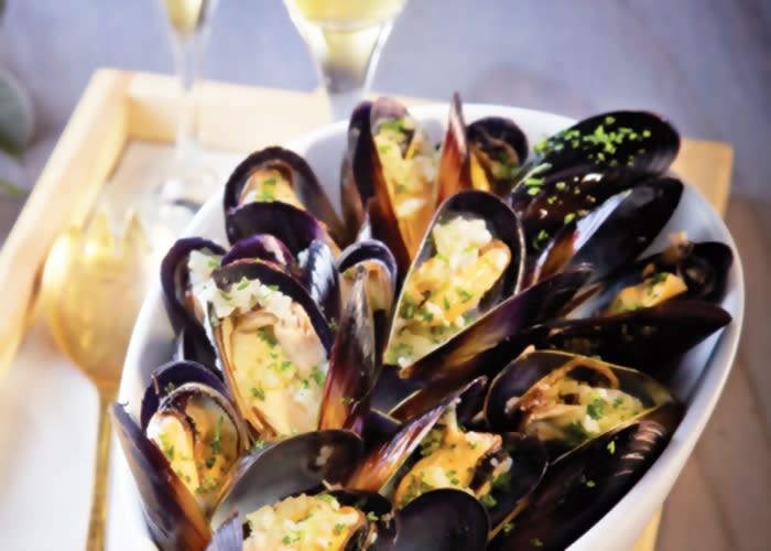 Las verduras y el marisco son ingredientes bajos en calorías y con gran valor nutritivo. Por ejemplo, los mejillones también son recomendables. (Foto: Getty)