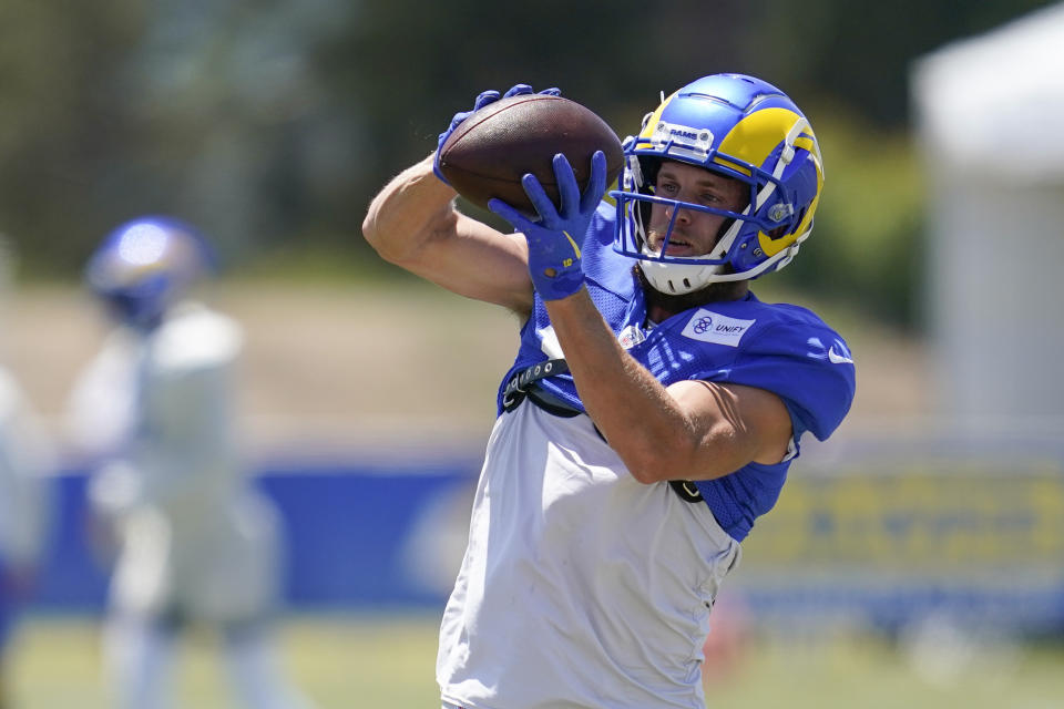 Los Angeles Rams wide receiver Cooper Kupp (10) participates in drills at the NFL football team's practice facility in Irvine, Calif. Monday, Aug. 8, 2022. (AP Photo/Ashley Landis)