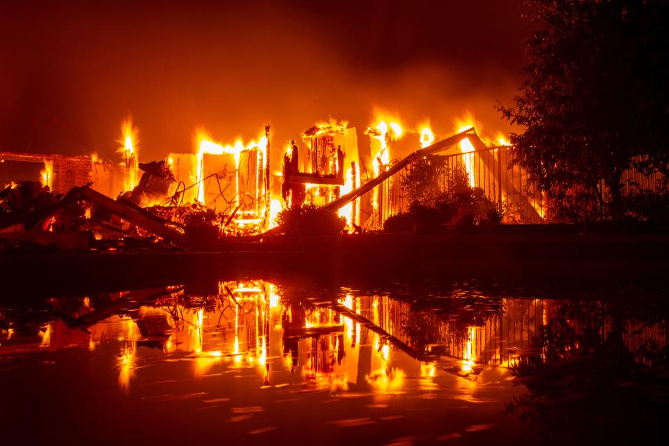 <p>Redding, Calif. on July 27, 2018. (Photo: Josh Edelson/AFP/Getty Images) </p>