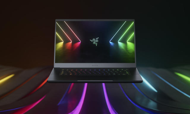 Razer's Blade 15 gaming laptops with 12th-gen Intel CPUs are $400 off