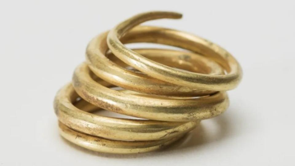 The three golden rings discovered.<p>ANNETTE GRÆSLI ØVRELID / ARCHAEOLOGICAL MUSEUM, UIS</p>