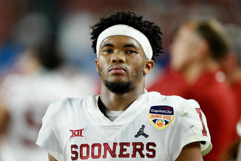 MIAMI, FL - DECEMBER 29:  Kyler Murray #1 of the Oklahoma Sooners looks on against the Alabama Crimson Tide during the College Football Playoff Semifinal at the Capital One Orange Bowl at Hard Rock Stadium on December 29, 2018 in Miami, Florida.  (Photo by Michael Reaves/Getty Images)