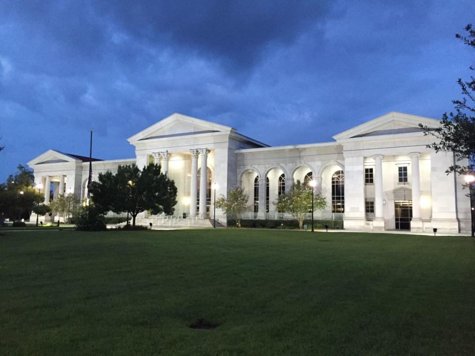 Doctors Bruce and Lee Foundation Library: Florence, South Carolina