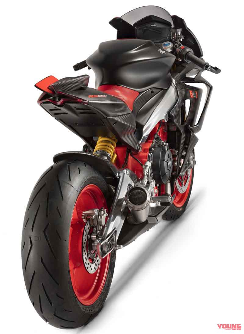 008_aprilia-rs-660-3