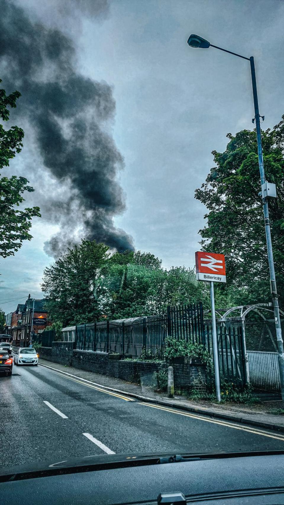 Echo: Fire - Smoke over Billericay High Street 