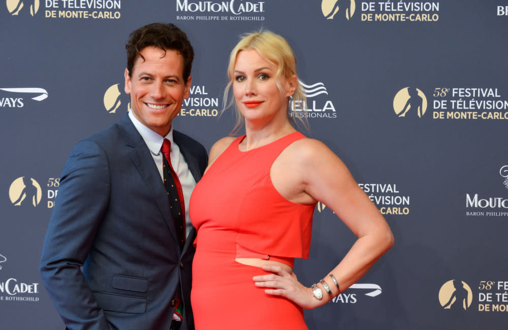 Alice Evans seeking custody of children with Ioan Gruffudd credit:Bang Showbiz