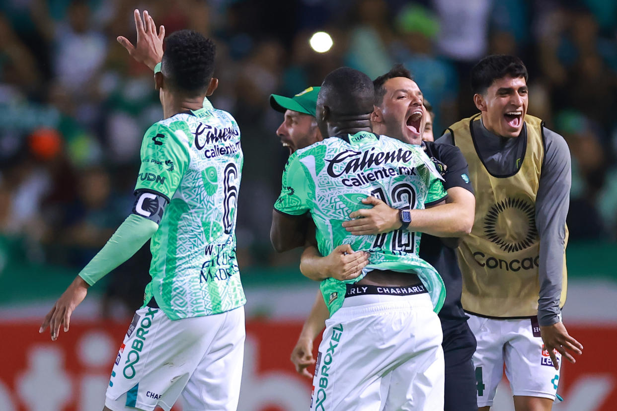 Nicolás Larcamón festejó el pase de León a la final de la Concacaf Liga de Campeones (Foto de: Hector Vivas/Getty Images)