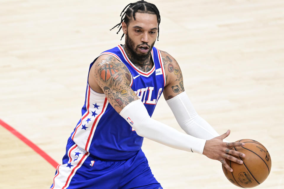 Mike Scott, Philadelphia 76ers