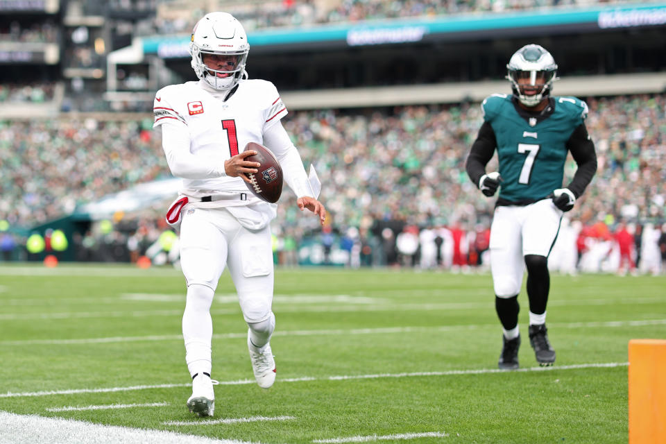 Kyler Murray and the Cardinals rallied from a 15-point deficit at halftime to beat the Eagles 35-31 on Sunday. (Tim Nwachukwu/Getty Images)