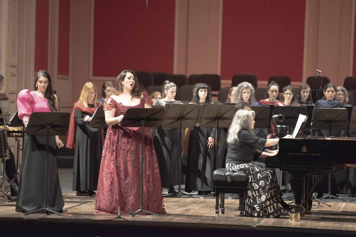 Teatro Colón Martha Argerich Cerró Su Festival En Un Encuentro Inolvidable Con Charles Dutoit 4175