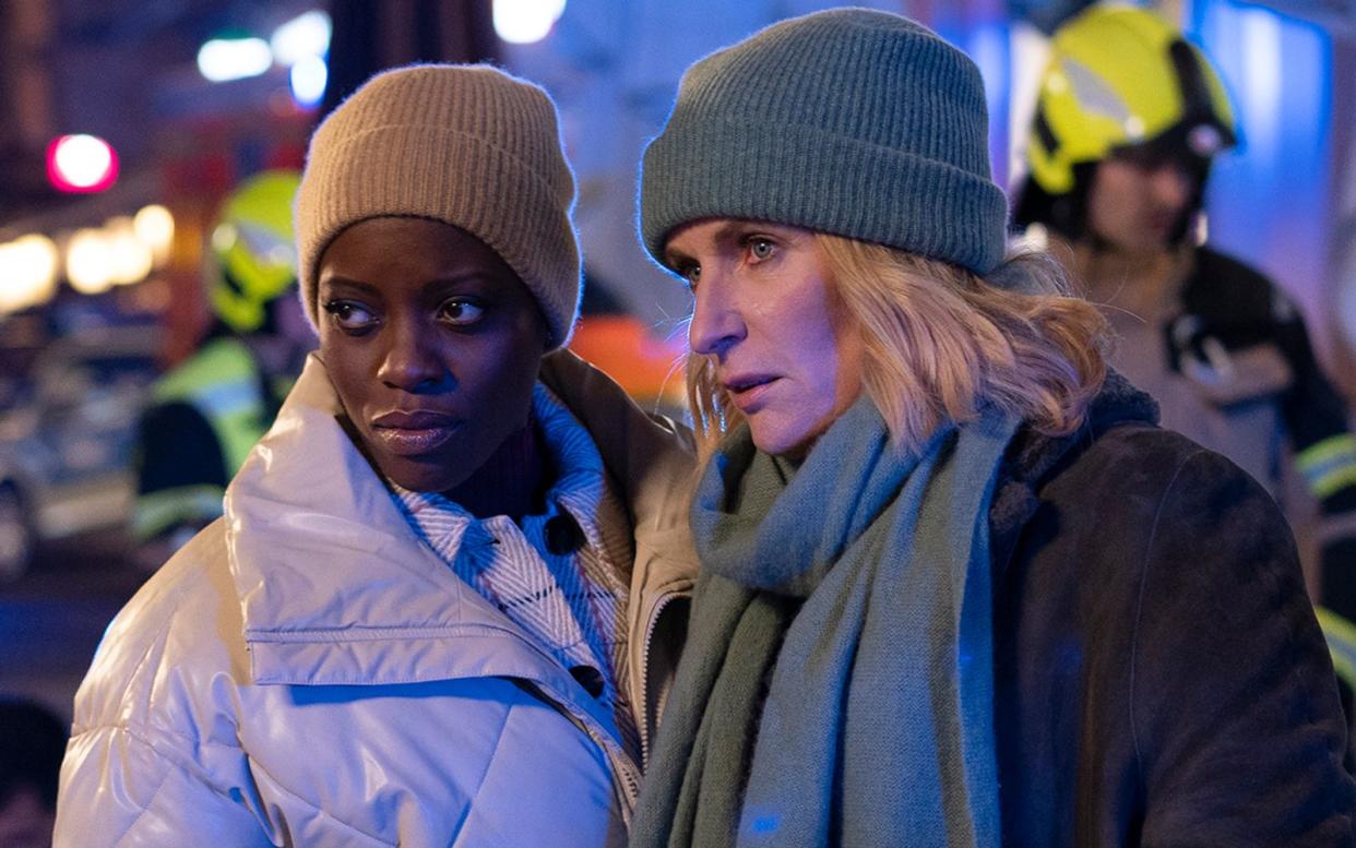 Eine eventuelle Amokfahrt in der Göttinger Innenstadt war der sechste und letzte Fall der Göttinger "Tatort"-Ermittlerinnen Charlotte Lindholm (Maria Furtwängler, rechts) und Anais Schmitz (Florence Kasumba). (Bild: NDR / Christine Schröder)