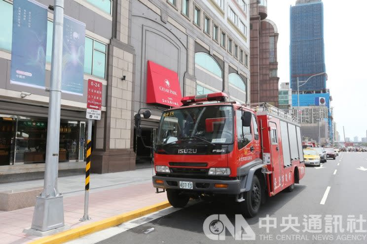 台北凱撒飯店25日中午驚傳火警，所幸無人傷亡。(中央社)