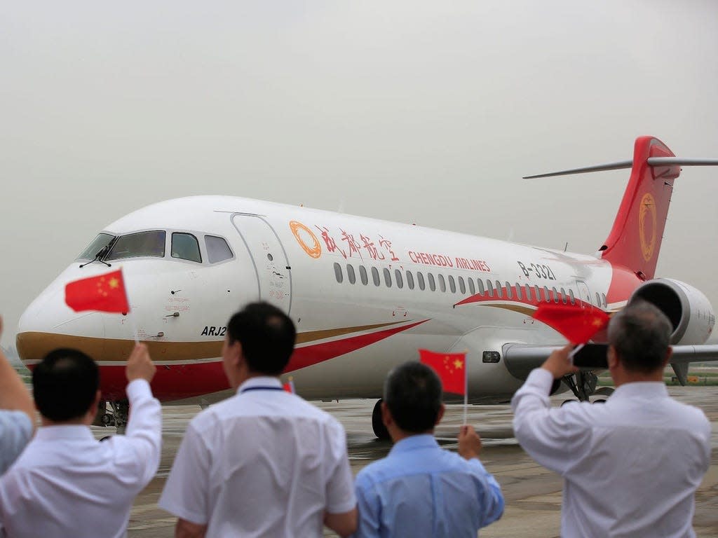 Chengdu Airlines AJR21.